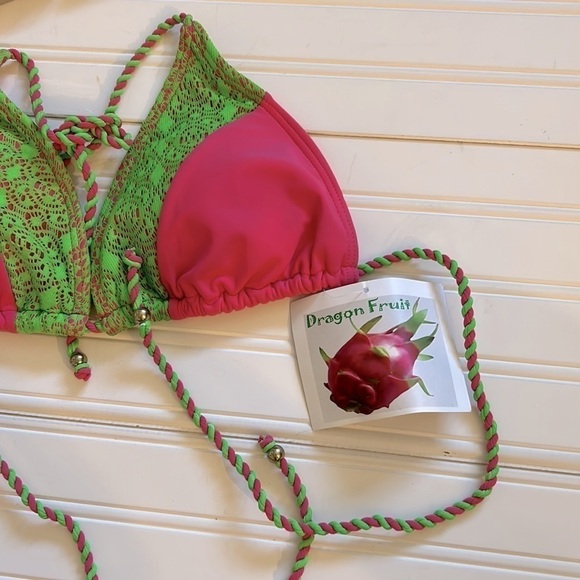 Dragon Fruit Bikini Top | SIZE L - Picture 3 of 5